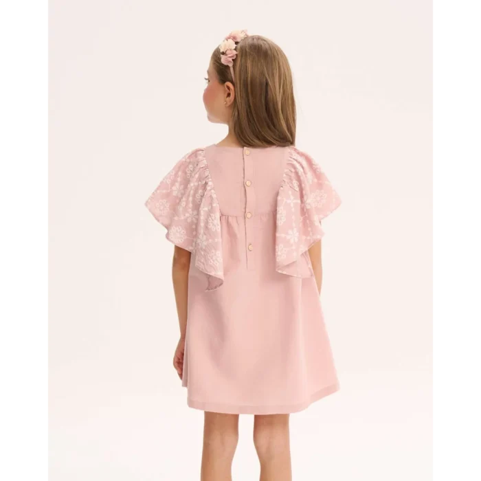 vestido-de-nina-rosa-con-volante-de-flores-bordadas-en-mangas_3