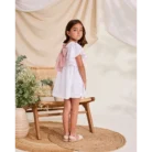 vestido-de-nina-de-plumeti-blanco-con-volantes-en-manga